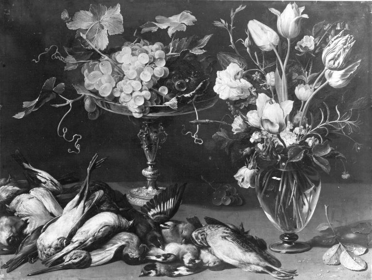 Stillleben mit Trauben, Blumen und toten Vögeln