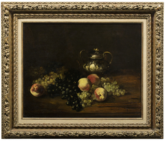 Stilleven met perziken en druiven by Alexis Vollon