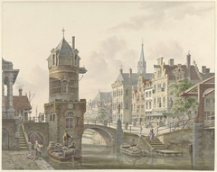 Gracht in een stad met een torentje bij een stenen brug by Jan Hendrik Verheijen