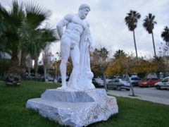 STATUE OF HERCULES by Στυλιανός Μαραγκός
